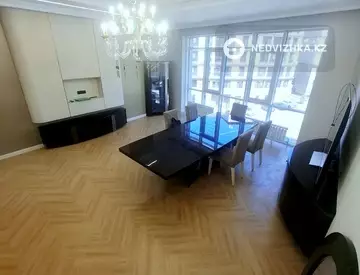8-комнатная квартира, этаж 5 из 8, 283 м², миниатюра 1