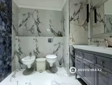 8-комнатная квартира, этаж 5 из 8, 283 м², миниатюра 12