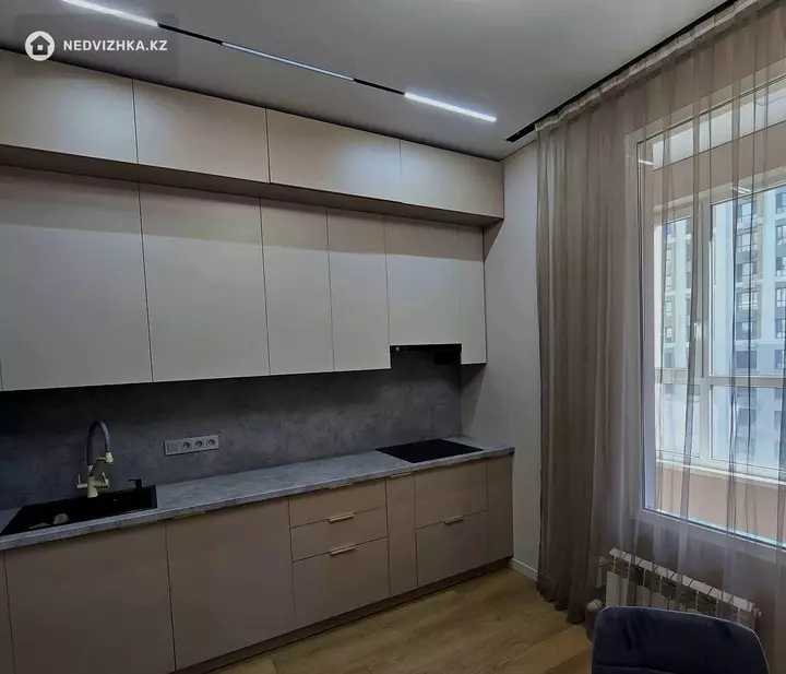 2-комнатная квартира, этаж 7 из 12, 65 м², На длительный срок, фотография 2