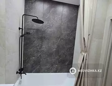 2-комнатная квартира, этаж 7 из 12, 65 м², На длительный срок