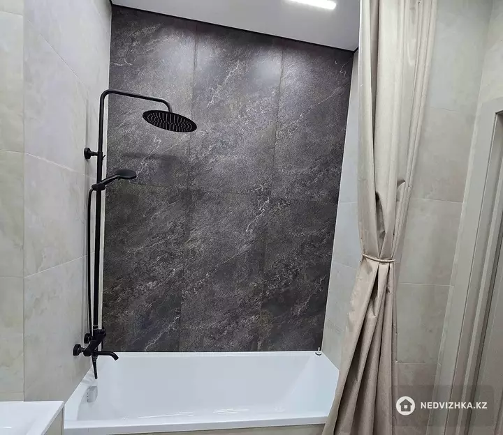 2-комнатная квартира, этаж 7 из 12, 65 м², На длительный срок, фотография 4