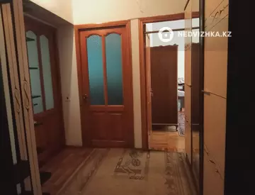 3-комнатная квартира, этаж 2 из 5, 66 м²