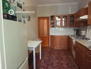 3-комнатная квартира, этаж 2 из 5, 66 м²