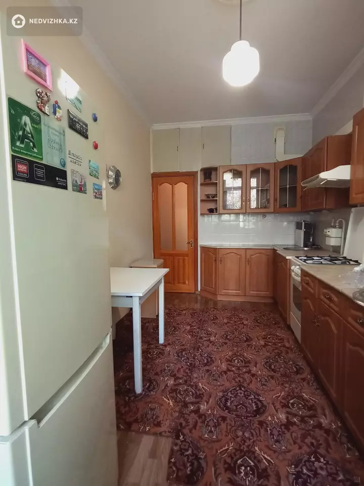 3-комнатная квартира, этаж 2 из 5, 66 м², фотография 5