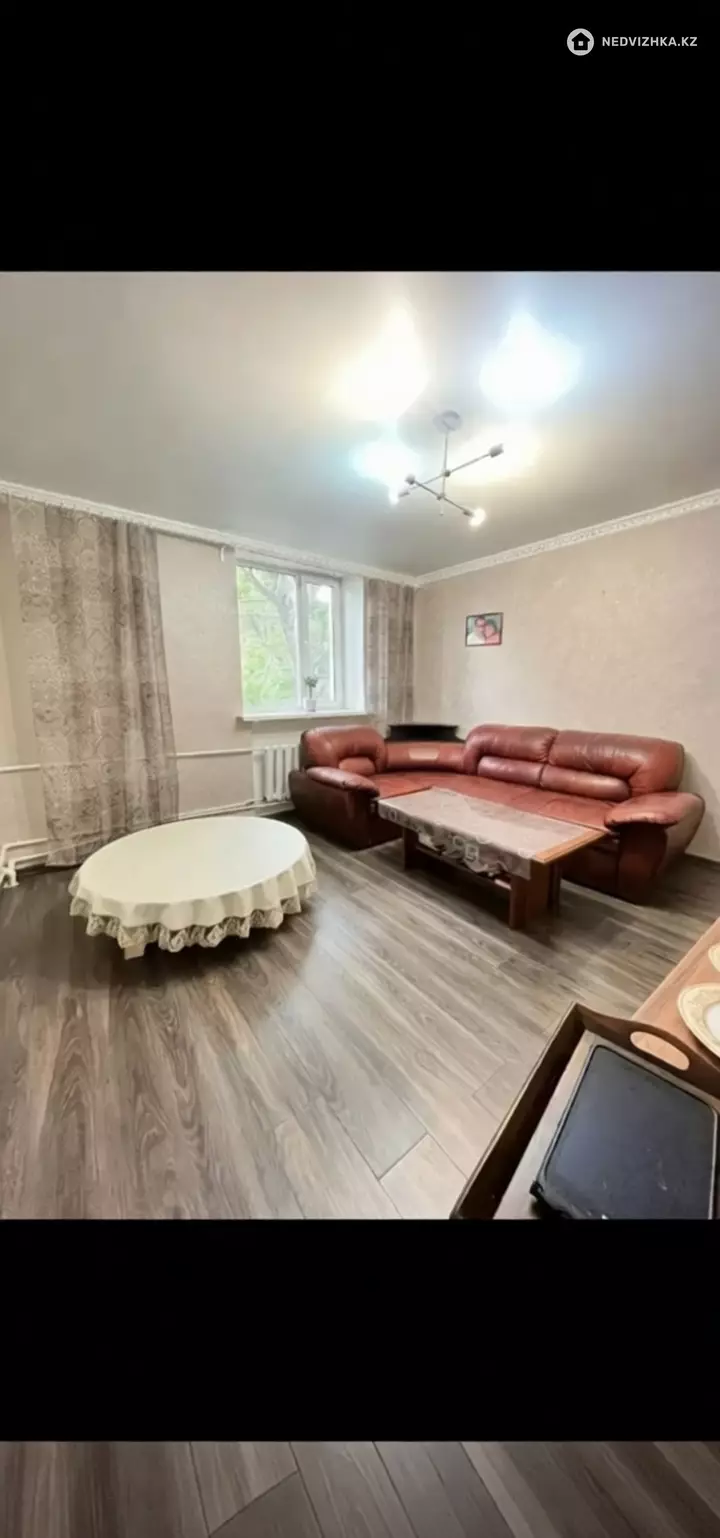 3-комнатная квартира, этаж 2 из 2, 79 м², фотография 3