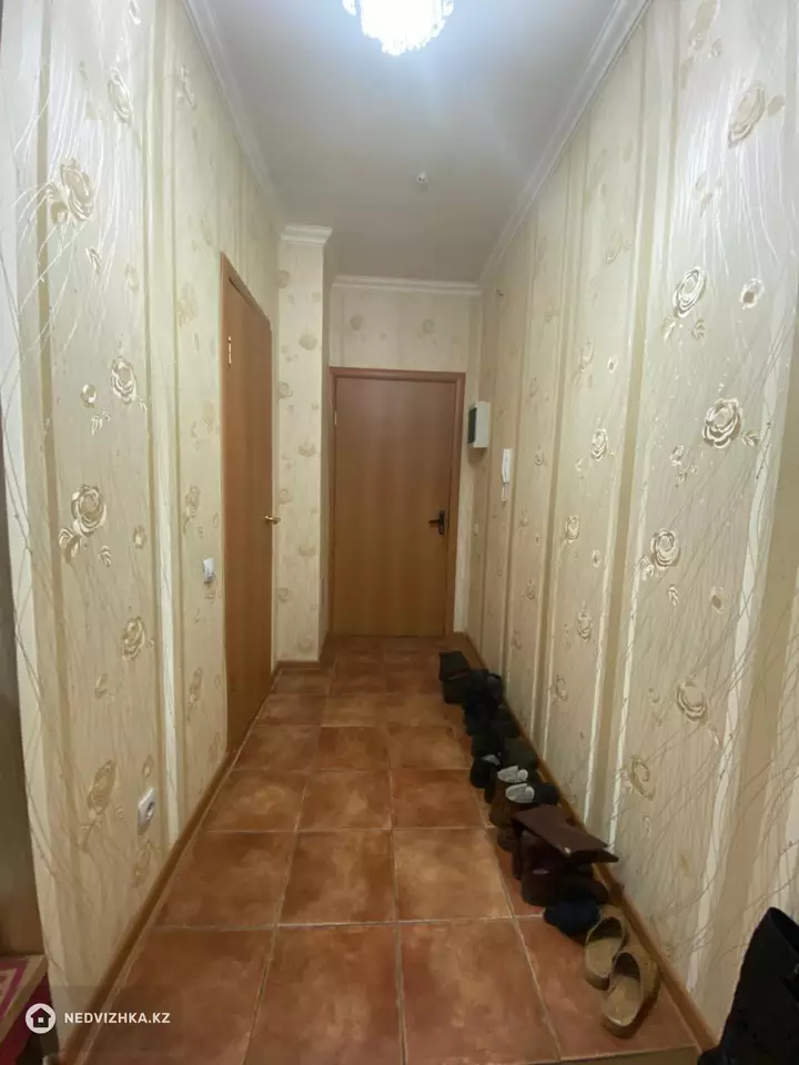 2-комнатная квартира, этаж 8 из 18, 53 м²