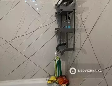 3-комнатная квартира, этаж 2 из 5, 78 м², миниатюра 2