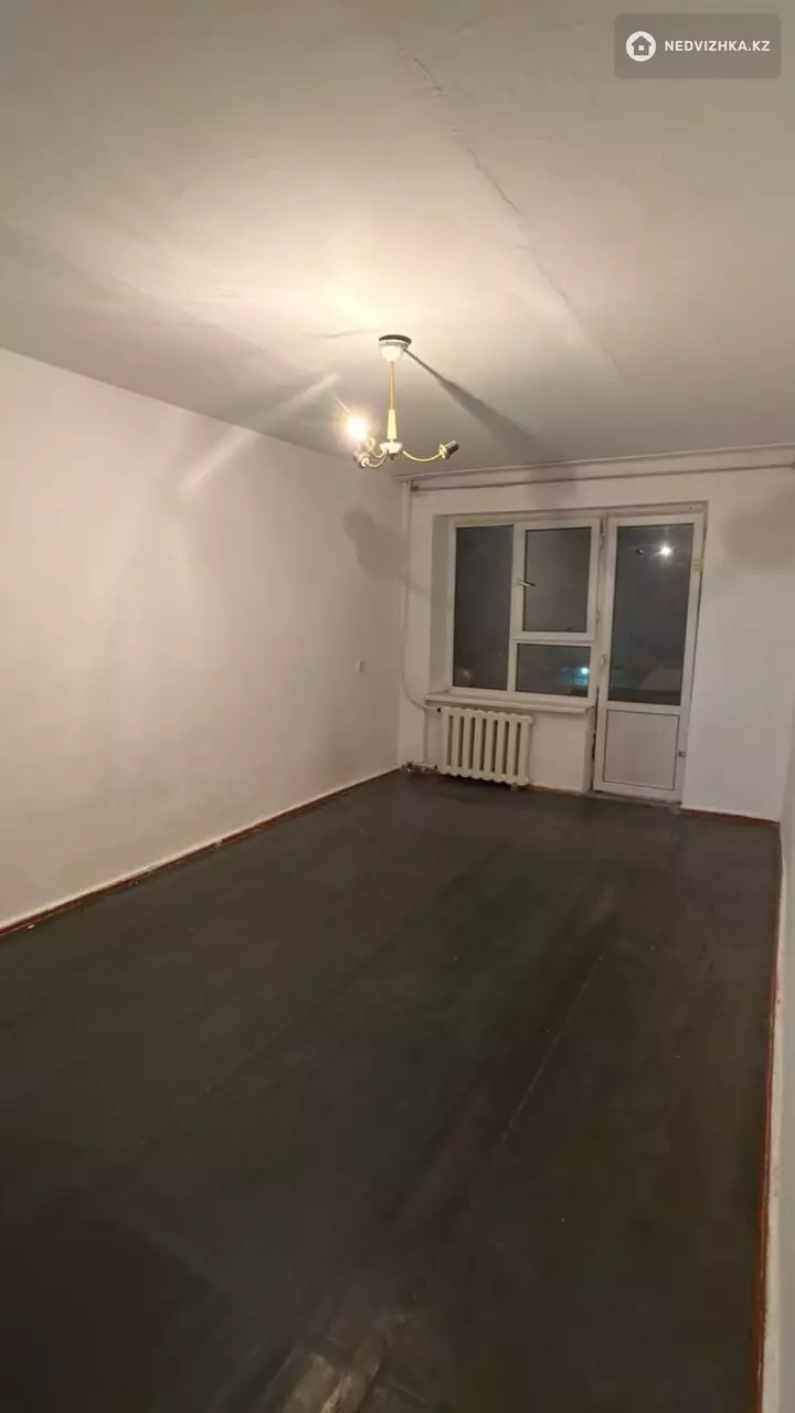 3-комнатная квартира, этаж 4 из 5, 60 м², фотография 3
