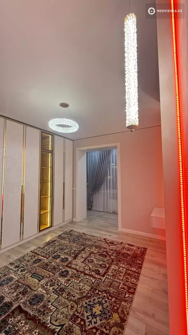 3-комнатная квартира, этаж 2 из 7, 88 м², фотография 2