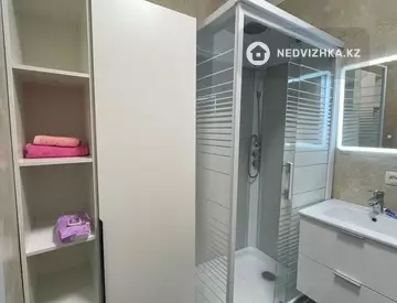 2-комнатная квартира, этаж 9 из 12, 70 м², На длительный срок, миниатюра 10