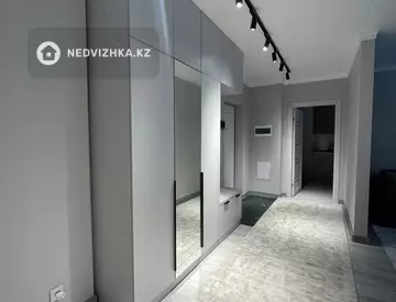2-комнатная квартира, этаж 9 из 12, 70 м², На длительный срок, миниатюра 11