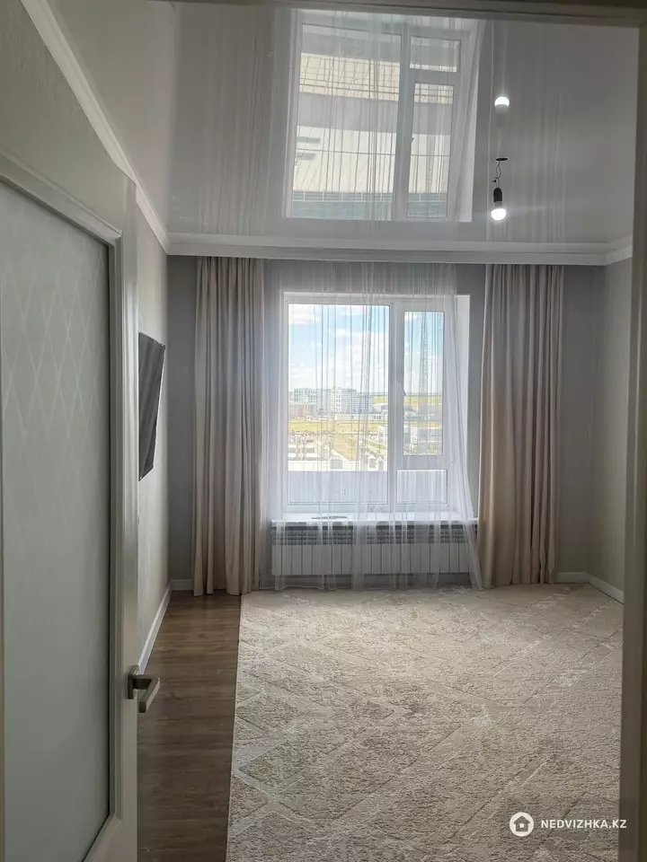 2-комнатная квартира, этаж 11 из 12, 56 м², фотография 2