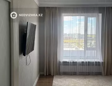 2-комнатная квартира, этаж 11 из 12, 56 м², миниатюра 8