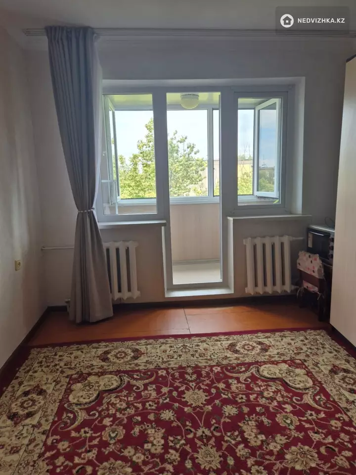 2-комнатная квартира, этаж 5 из 5, 47 м², фотография 2