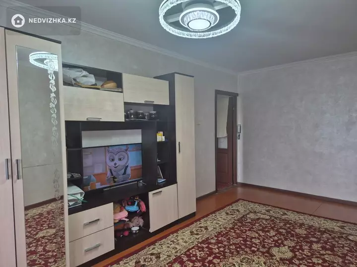 2-комнатная квартира, этаж 5 из 5, 47 м², фотография 4