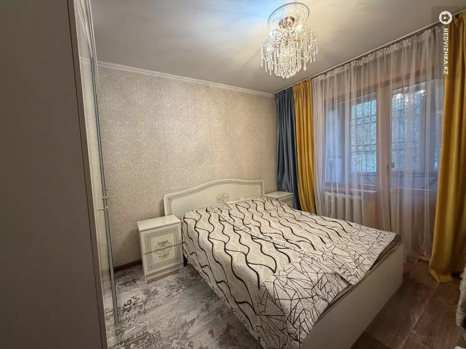 2-комнатная квартира, этаж 2 из 5, 52 м², фотография 4