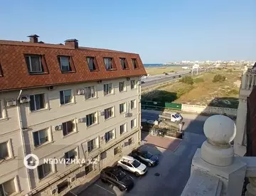 2-комнатная квартира, этаж 4 из 4, 96 м²