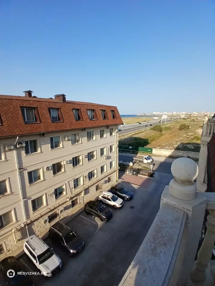 2-комнатная квартира, этаж 4 из 4, 96 м², фотография 2