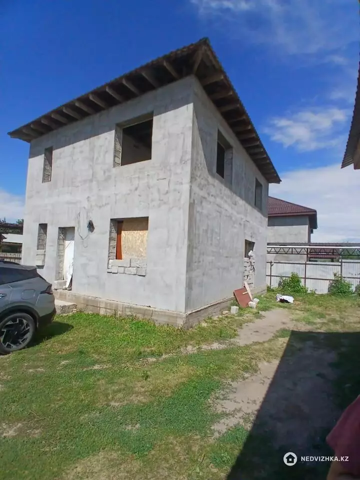 5-бөлмелі үй, 4 соттық, 185 м²