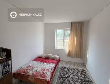 4-комнатная квартира, этаж 1 из 1, 70 м², На длительный срок