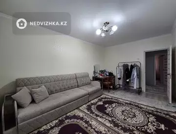 2-комнатная квартира, этаж 1 из 5, 50 м², миниатюра 2