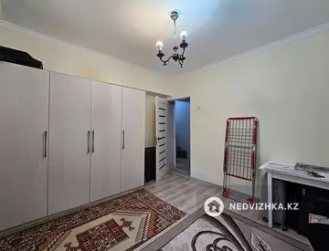 2-комнатная квартира, этаж 1 из 5, 50 м², миниатюра 6