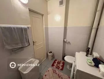 2-комнатная квартира, этаж 2 из 5, 56 м², миниатюра 1