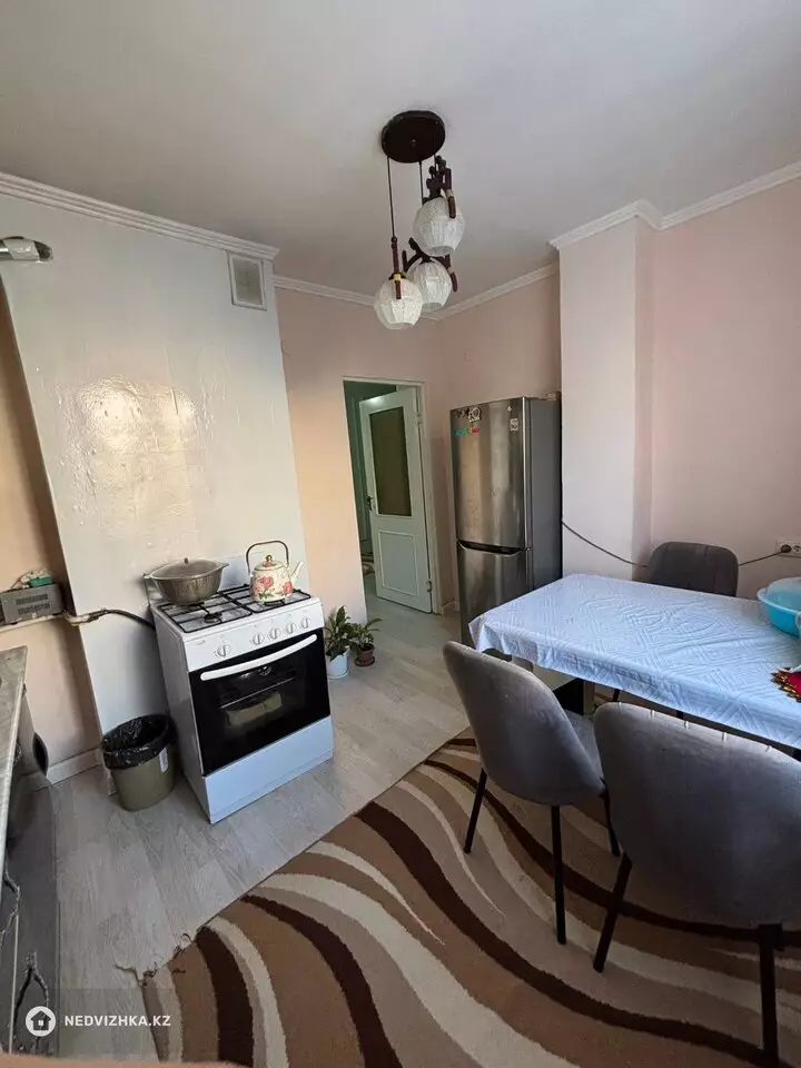 2-комнатная квартира, этаж 2 из 5, 56 м², фотография 5
