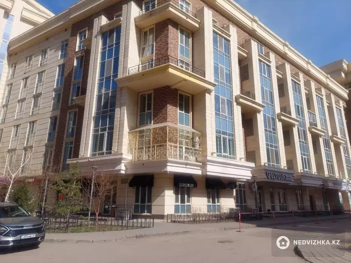 3-комнатная квартира, этаж 2 из 6, 129 м²