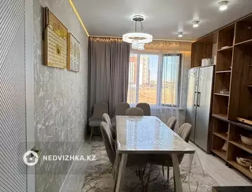 3-комнатная квартира, этаж 3 из 9, 94 м², миниатюра 1