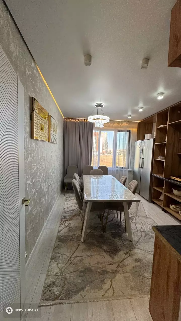 3-комнатная квартира, этаж 3 из 9, 94 м²