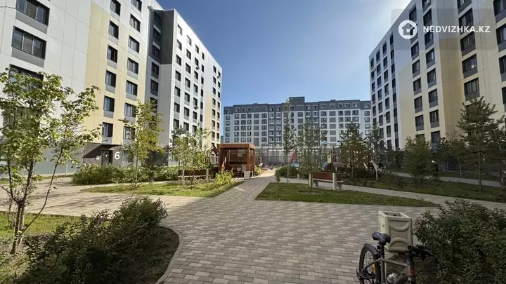 3-комнатная квартира, этаж 3 из 9, 94 м², фотография 2