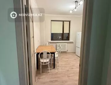 2-комнатная квартира, этаж 9 из 9, 58 м², миниатюра 9