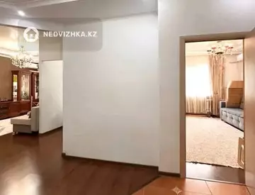 2-комнатная квартира, этаж 9 из 9, 71 м², миниатюра 7