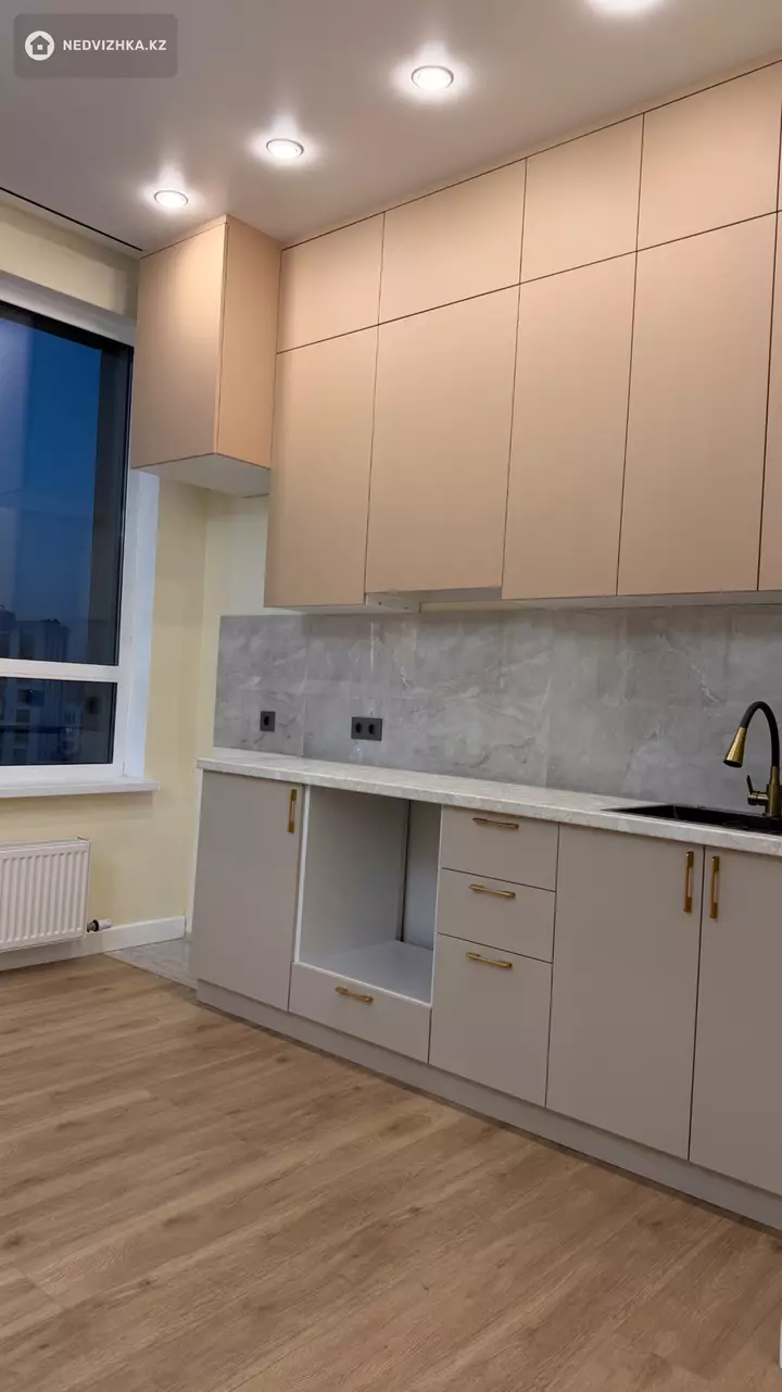 2-комнатная квартира, этаж 14 из 17, 50 м²