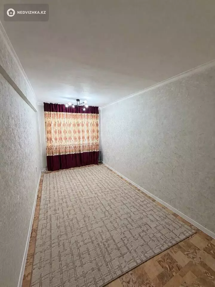 2-комнатная квартира, этаж 5 из 5, 48 м², фотография 2