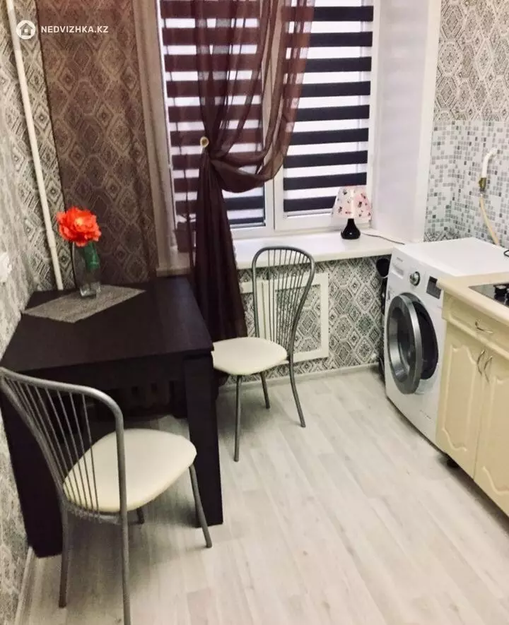 1-комнатная квартира, этаж 2 из 5, 38 м², На длительный срок, фотография 2