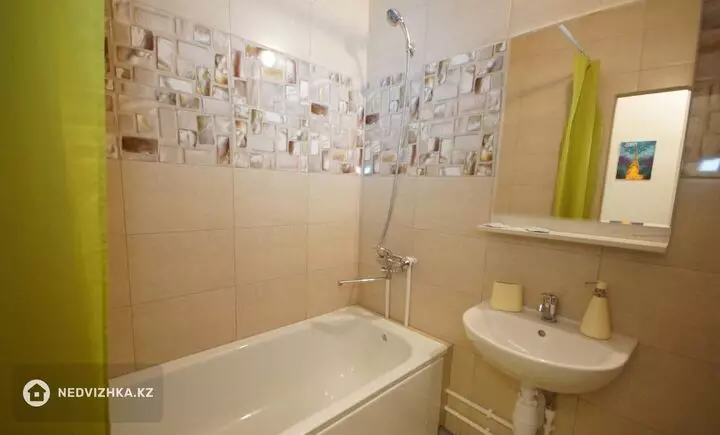 1-комнатная квартира, этаж 3 из 17, 41 м², На длительный срок, фотография 3