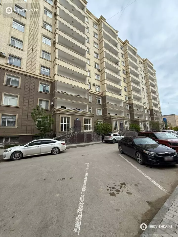 2-комнатная квартира, этаж 9 из 10, 85 м², фотография 2