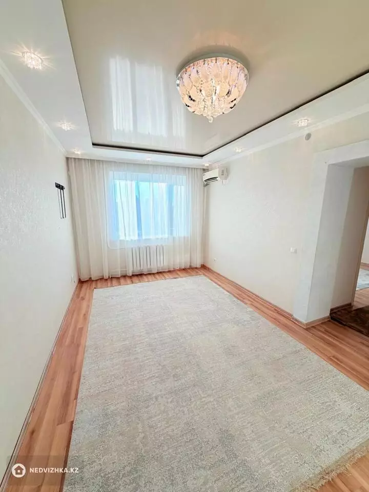 2-комнатная квартира, этаж 11 из 12, 44 м², фотография 2