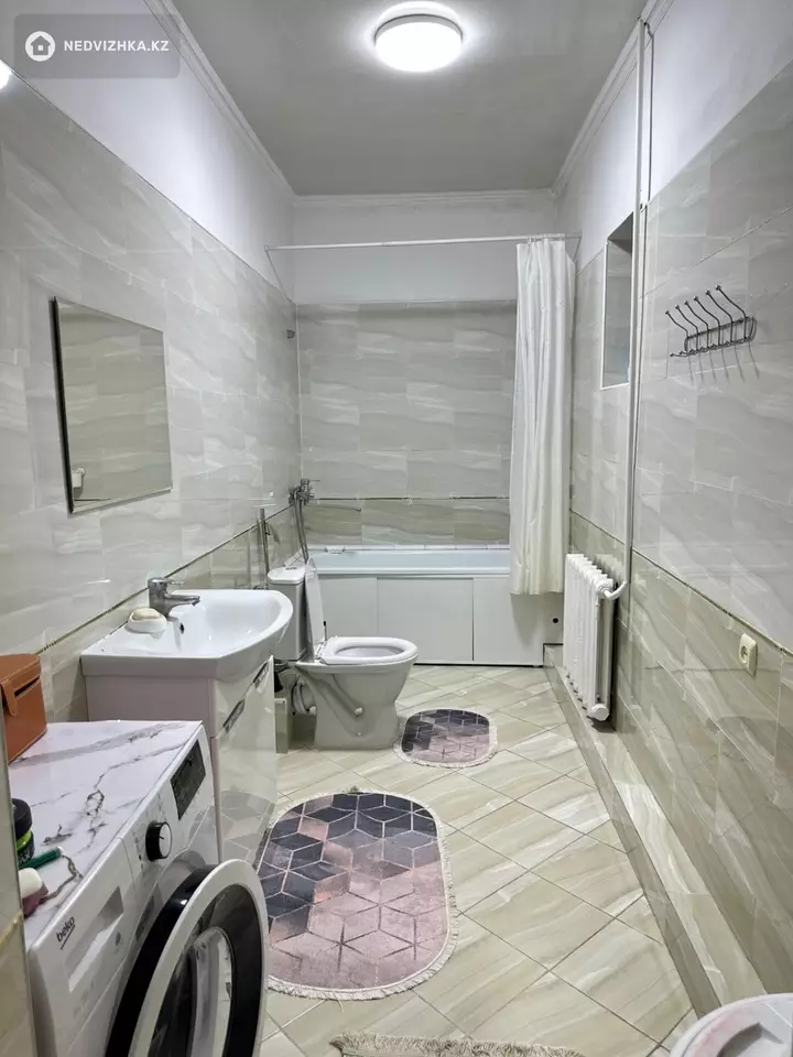 7-комнатный дом, 10 соток, 240 м²