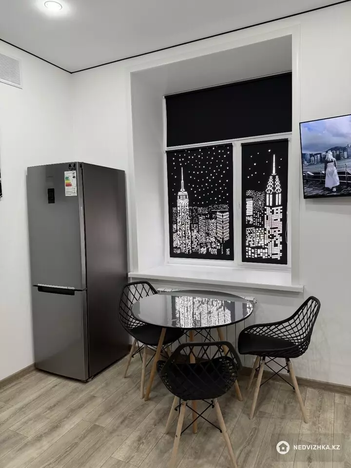 2-комнатная квартира, этаж 8 из 10, 48 м², Посуточно, фотография 3
