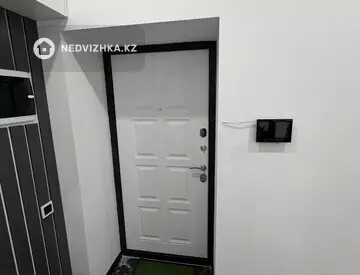 2-комнатная квартира, этаж 8 из 10, 48 м², Посуточно, миниатюра 12