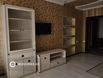 3-бөлмелі пәтер, қабат 13 барлық қабат саны 22, 79 м², 8-нобай