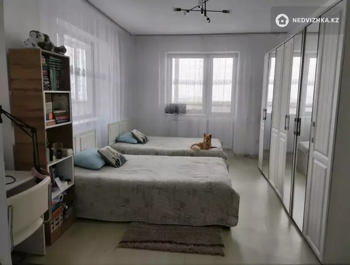 2-комнатная квартира, этаж 11 из 16, 78 м², фотография 2