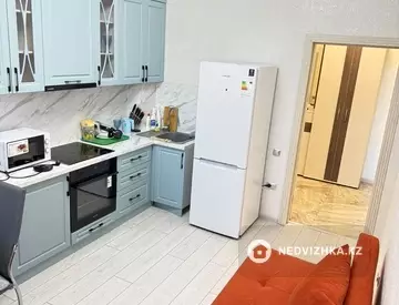 3-комнатная квартира, этаж 5 из 9, 75 м², Посуточно
