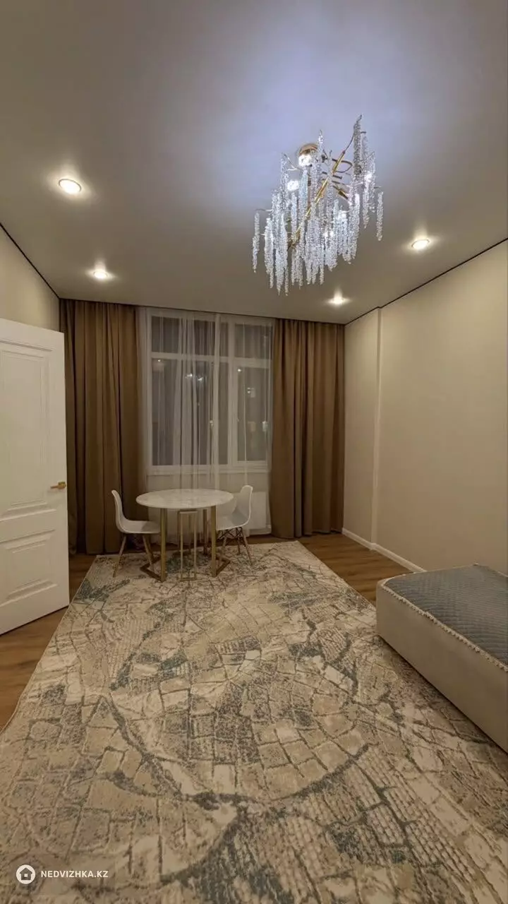 2-комнатная квартира, этаж 7 из 9, 65 м², Посуточно, фотография 2