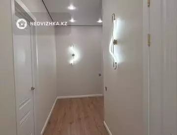 2-комнатная квартира, этаж 7 из 9, 65 м², Посуточно, миниатюра 8