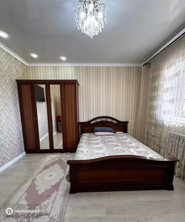 6-комнатный дом, 9 соток, 280 м², фотография 2