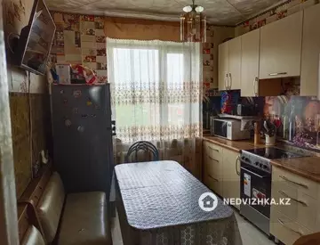4-комнатная квартира, этаж 9 из 9, 82 м², миниатюра 4